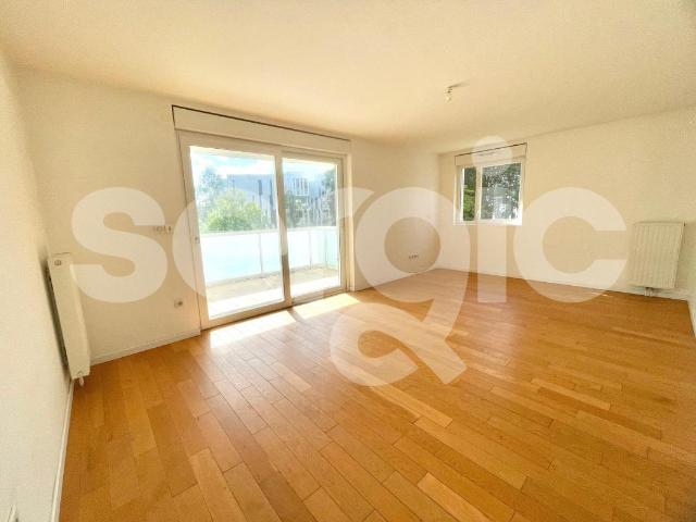 location t4 92 m² saint nicolas 62223