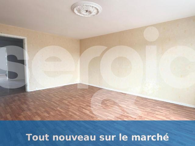 location t4 108 m² arras 62000