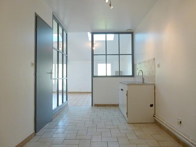 location t4 111 m² ludres 54710