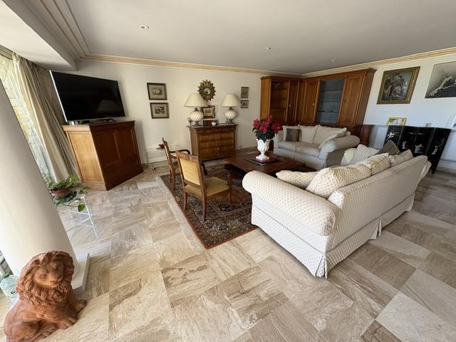location T4 de 136 m2 vue mer residence avec piscine