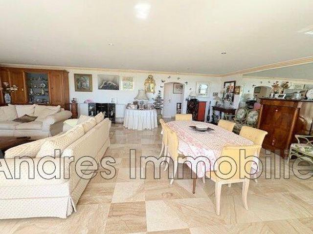 location T4 de 136 m² vue mer residence avec piscine