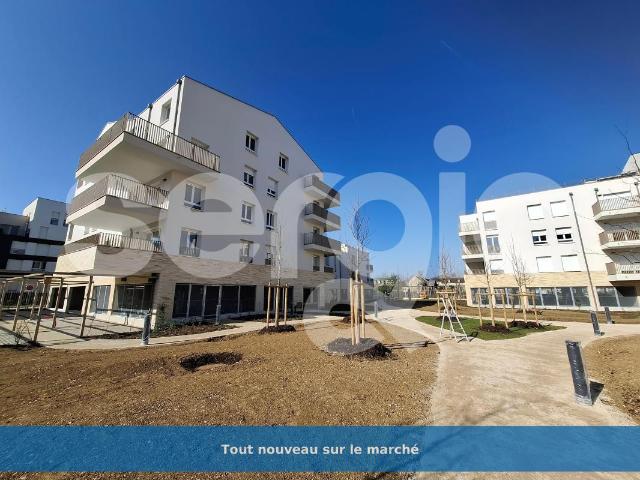location t5 94 m² grigny 91350