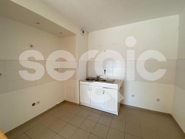 location t5 106 m² saint nicolas 62223