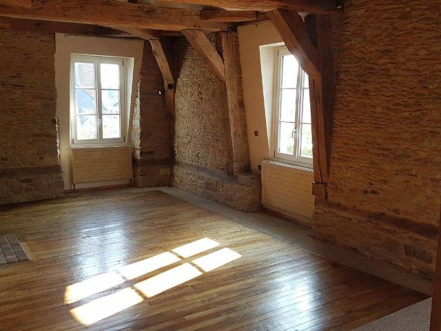 Location T5/Duplex centre historique