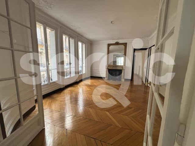 location t6 et plus 220 m² paris 75116