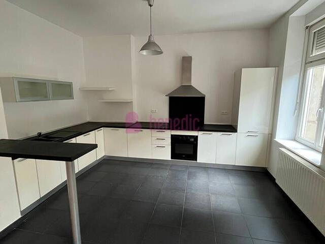 LOCATION THIONVILLE F5 CUISINE EQUIPEE CAVE PROCHE GARE