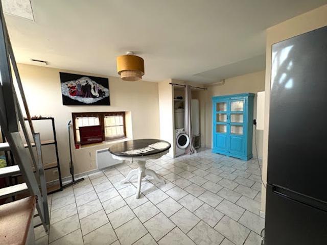 Location Appartement 3 pièces 65 m2 Aire sur l'Adour
