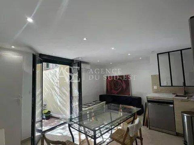 location Type 2 meublé terrasse aix en Provence
