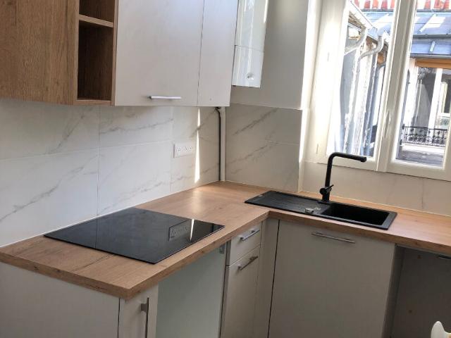 Location vide Appartement 3 pièces LEVALLOIS PERRET 4160 m²