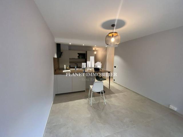 LOCATION VIDE JUAN LES PINS JULES GREC 3 Pieces de 56 m²