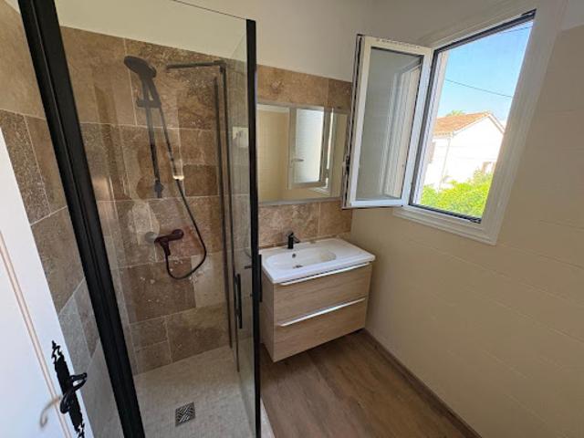 Location Villa 4 pièces 74.86 m2 Cagnes sur Mer