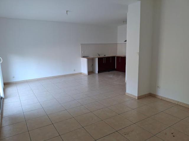 Location Villa 4 pièces 81 m2 Generac