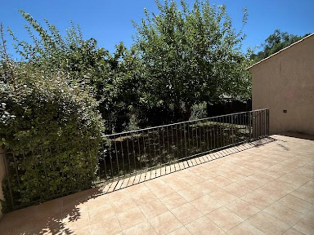 Location Villa 4 pièces 84.5 m2 Jouques