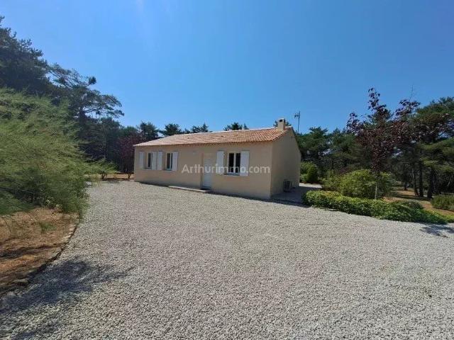 Location Villa 4 pièces 90 m2 à Tourtour