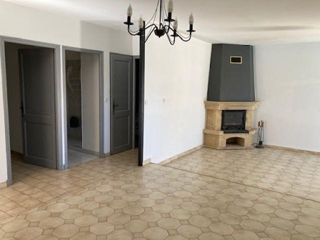 Location Villa 4 pièces 92 m2 Carpentras