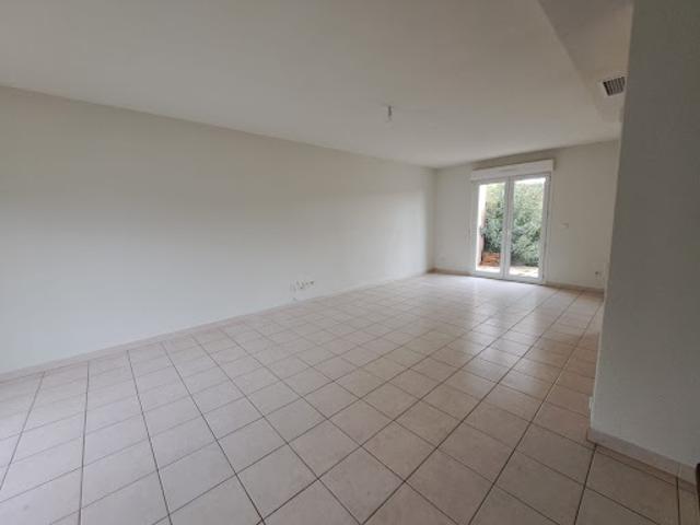 Location Villa 4 pièces 96 m2 Nébian