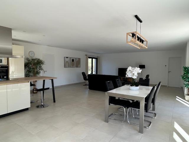 Location Villa 4 pièces 129 m2 Bellegarde