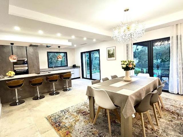 Location Villa 4 pièces 167 m2 Saint paul de Vence