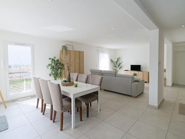 Location Villa 5 pièces 121 m2 Prévessin Moëns