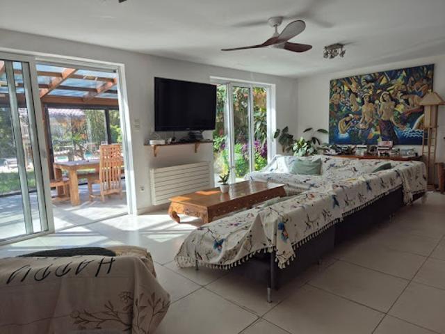 Location Villa 5 pièces 125 m2 Cabries