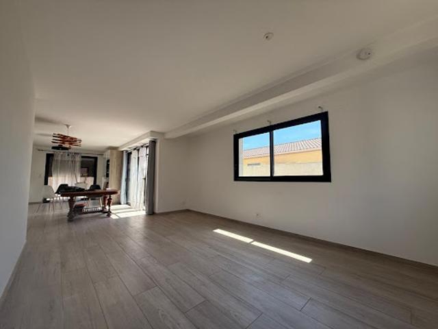 Location Villa 5 pièces 136 m2 Sainte marie la mer