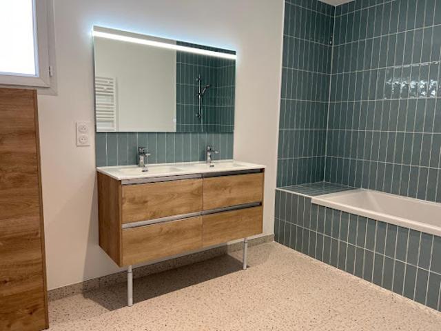 Location Villa 5 pièces 140 m2 Eymeux