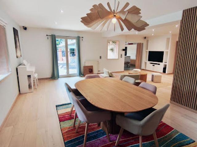 Location Villa 5 pièces 175.1 m2 Roquefort les Pins
