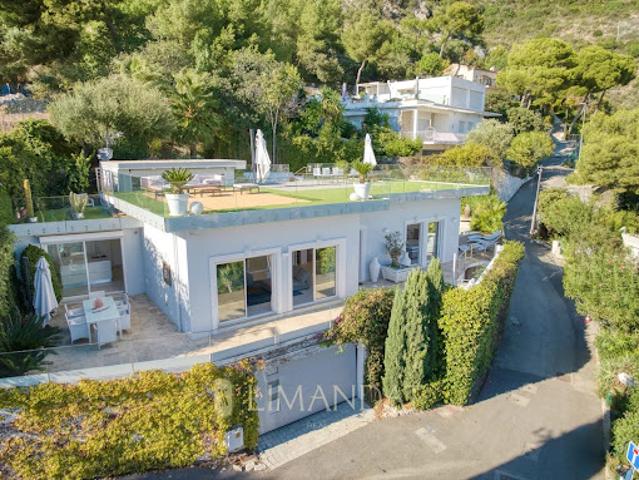 Location Villa 5 pièces 180 m2 Eze