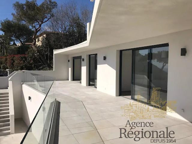 Location Villa 5 pièces 213.55 m2 Beausoleil