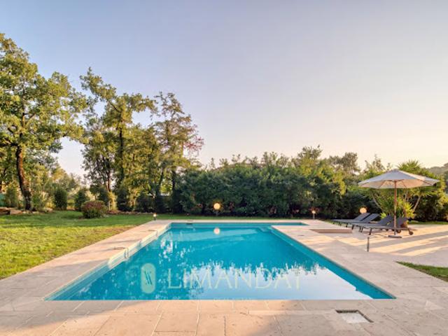 Location Villa 7 pièces 200 m2 Valbonne