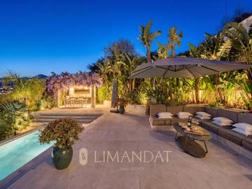 Location Villa 7 pièces 253 m2 Nice