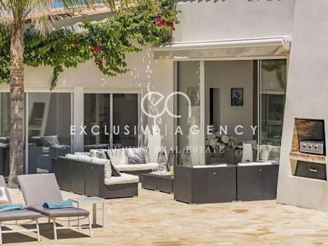 Location Villa 7 pièces 284.68 m2 Cannes