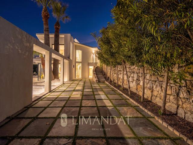 Location Villa 7 pièces 300 m2 Nice