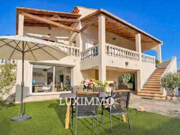 Location Villa 8 pièces 189 m2 Mougins