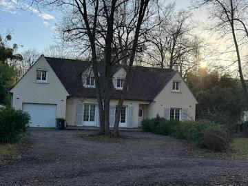 Location Villa 9 pièces 159.94 m2 Lamorlaye