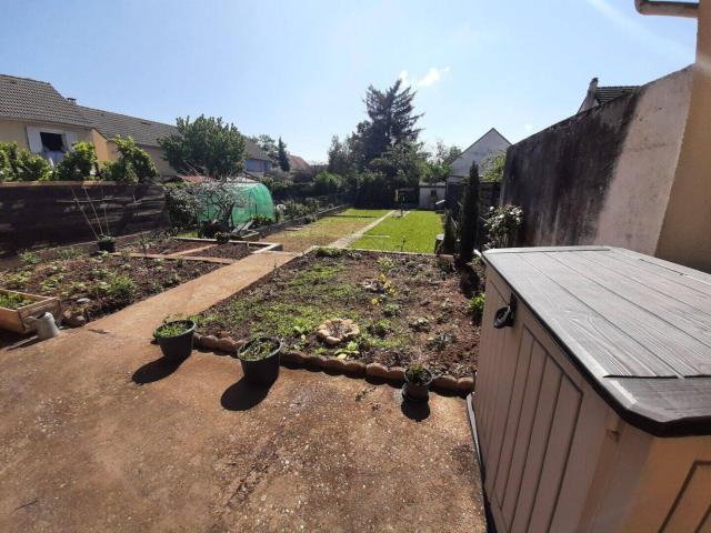 Location Villa 100 m² à La Verpillière 1 141 ¤ CC /mois