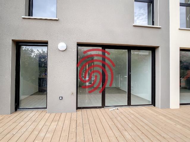 Location villa Agde, 72m² 4 pièces 840€ avec terrasse