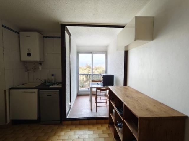 Location à l'année T2 33,32m2 meublé avec parking