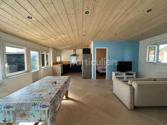 LOCATION À L'ANNÉE MAISON ENTIEREMENT RÉNOVÉE 2 CHAMBRES SOULAC SUR MER