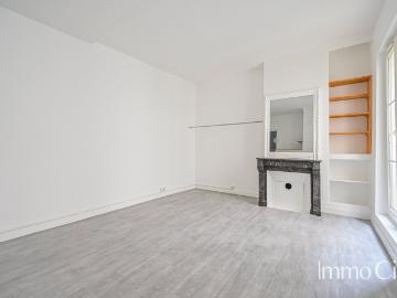 Location A LOUER / STUDIO 23M2 / 75018 1 pièce studio