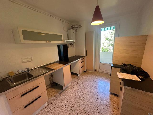 Location Aix Est proche centre LC Gestion vous propose dans une