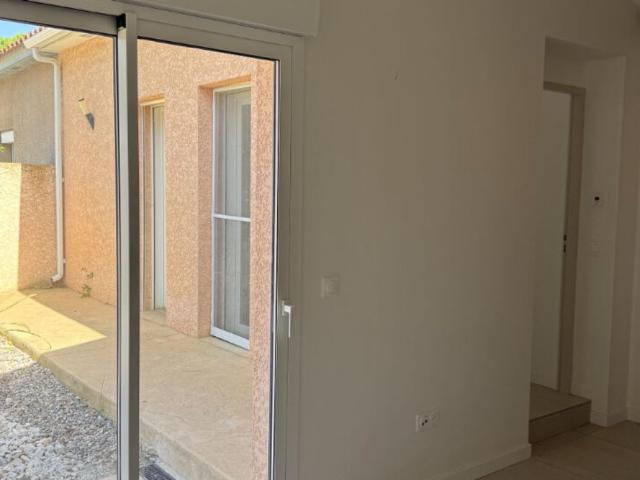 Location année villa T4 de plain pied