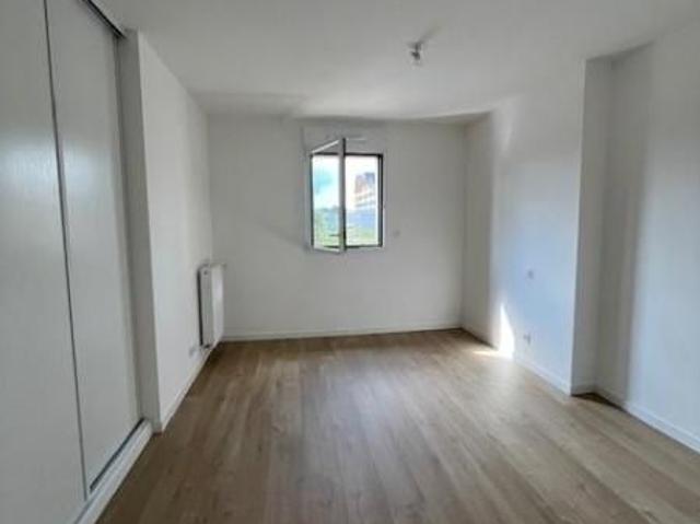 Location appart T2 RDC + parking quartier Lorette Saint Malo