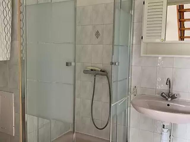 location appartement, 43.9 m² au dernier étage terrasse