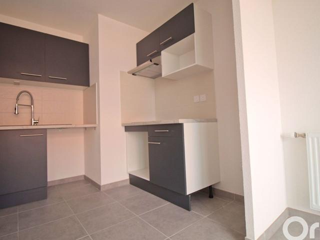 Location appartement, 43.33 m² T 2 à Toulouse, 642 €