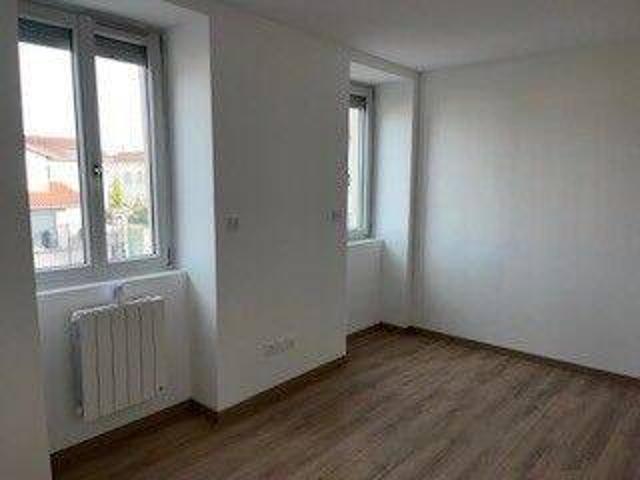 Location Appartement 43 m² à Villette de Vienne 670 ¤ CC /mois