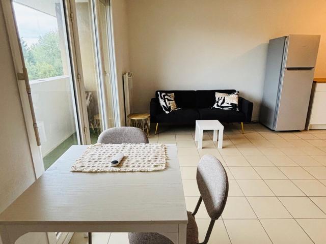Location appartement, 41.5 m² T 2 à Bruges, 780 €