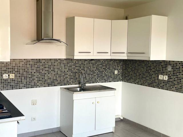 Location appartement, 41 m² T 2 à Gagny, 820 €