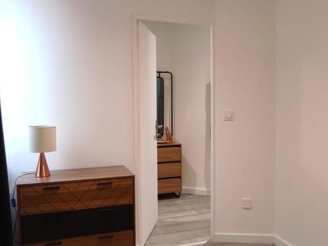 Location appartement, 42.58 m² T 2 à Toulon, 732 €