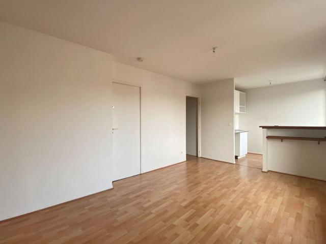 Location appartement, 42 m² T 2 à Toulouse, 756 €